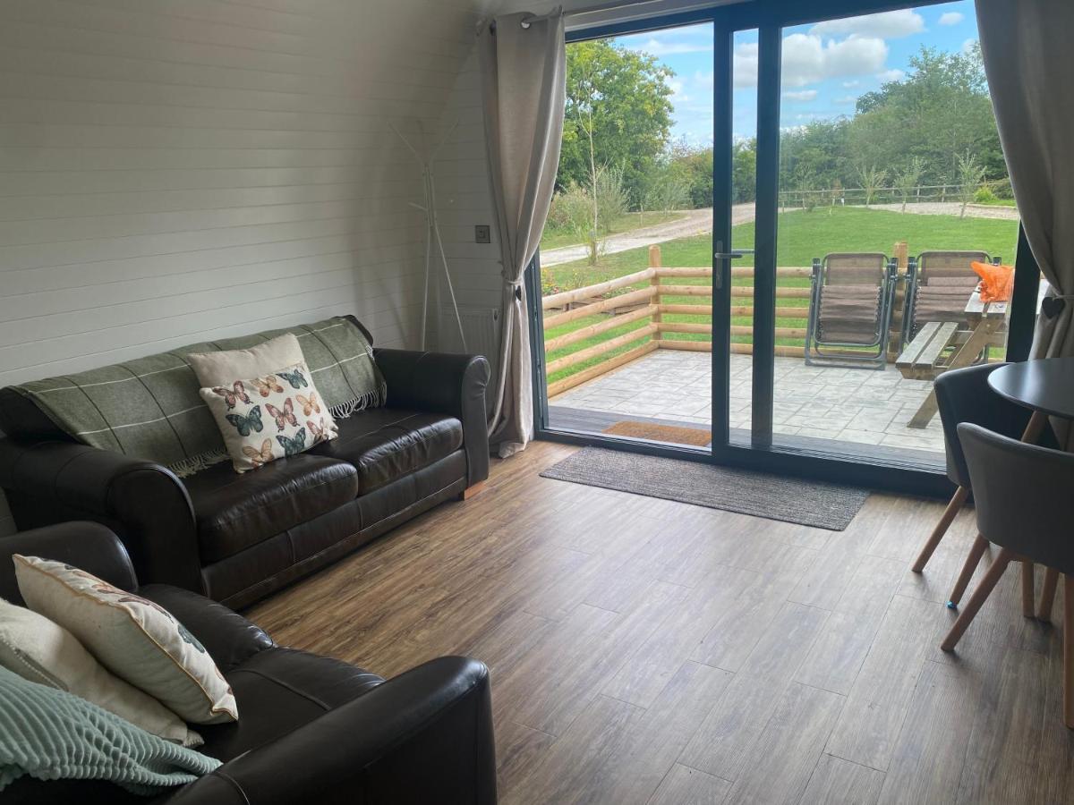 Beech Pod Cabin In Beautiful Surroundings レクサム エクステリア 写真